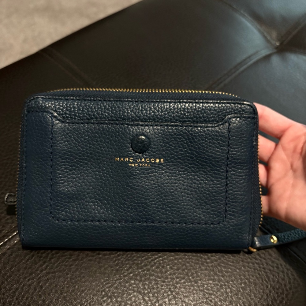 Marc Jacobs Navy Pebbled Leather Zip Wallet